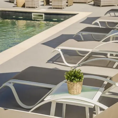 Astoria Exclusive Luxury In With Breathtaking Views And Private Grounds