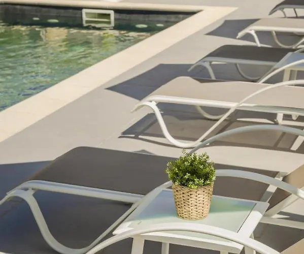 Astoria Exclusive Luxury In With Breathtaking Views And Private Grounds