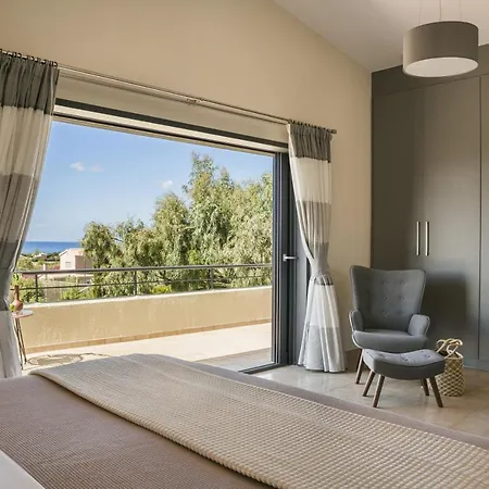 Astoria Exclusive Luxury In With Breathtaking Views And Private Grounds